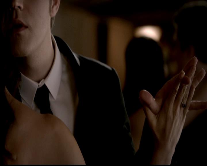 VampireDiariesWorld-dot-org_4x19PicturesOfYou0837.jpg