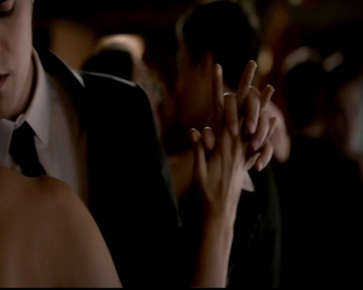 VampireDiariesWorld-dot-org_4x19PicturesOfYou0838.jpg