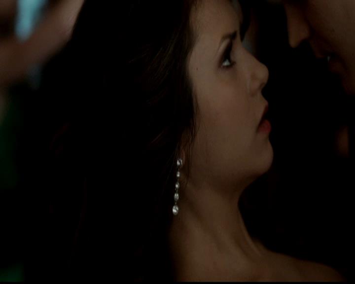 VampireDiariesWorld-dot-org_4x19PicturesOfYou0856.jpg