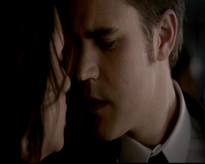 VampireDiariesWorld-dot-org_4x19PicturesOfYou0859.jpg