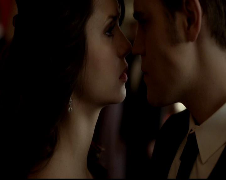 VampireDiariesWorld-dot-org_4x19PicturesOfYou0872.jpg