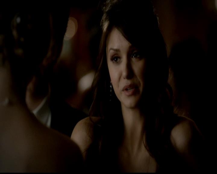 VampireDiariesWorld-dot-org_4x19PicturesOfYou0910.jpg