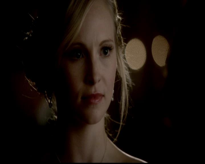 VampireDiariesWorld-dot-org_4x19PicturesOfYou0911.jpg