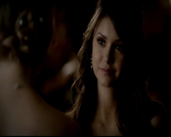 VampireDiariesWorld-dot-org_4x19PicturesOfYou0913.jpg