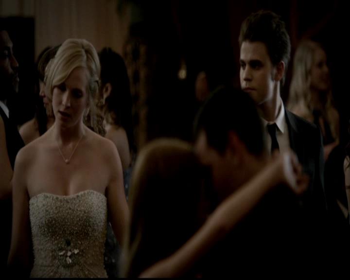 VampireDiariesWorld-dot-org_4x19PicturesOfYou0922.jpg