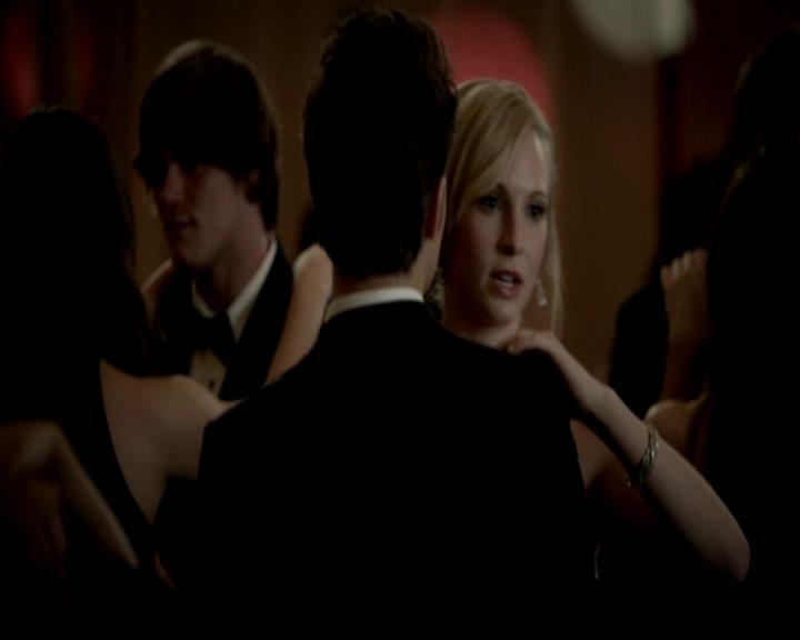 VampireDiariesWorld-dot-org_4x19PicturesOfYou0924.jpg