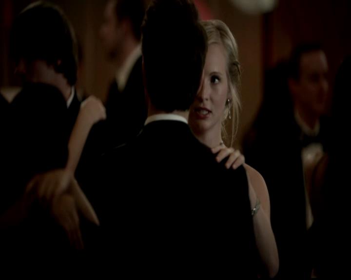 VampireDiariesWorld-dot-org_4x19PicturesOfYou0925.jpg