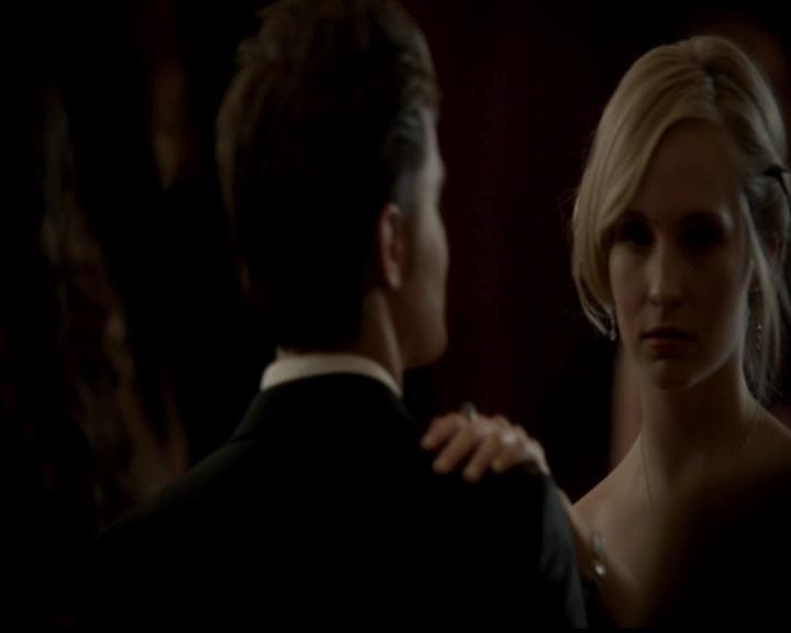 VampireDiariesWorld-dot-org_4x19PicturesOfYou0931.jpg