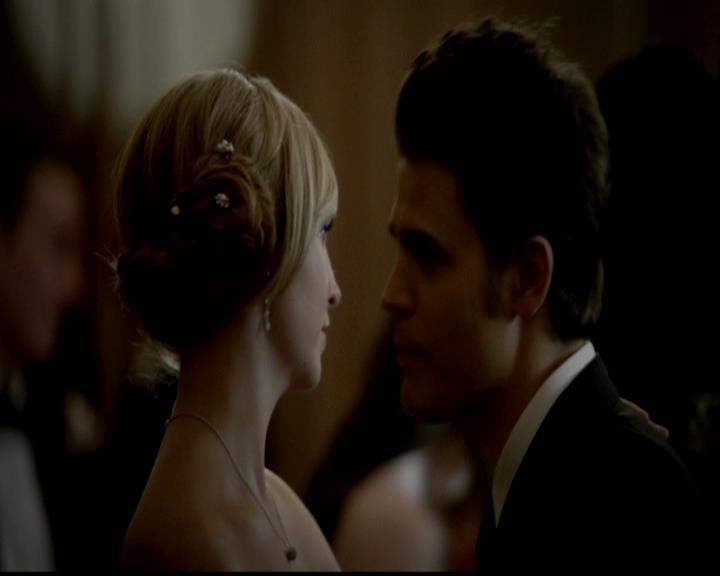 VampireDiariesWorld-dot-org_4x19PicturesOfYou0933.jpg