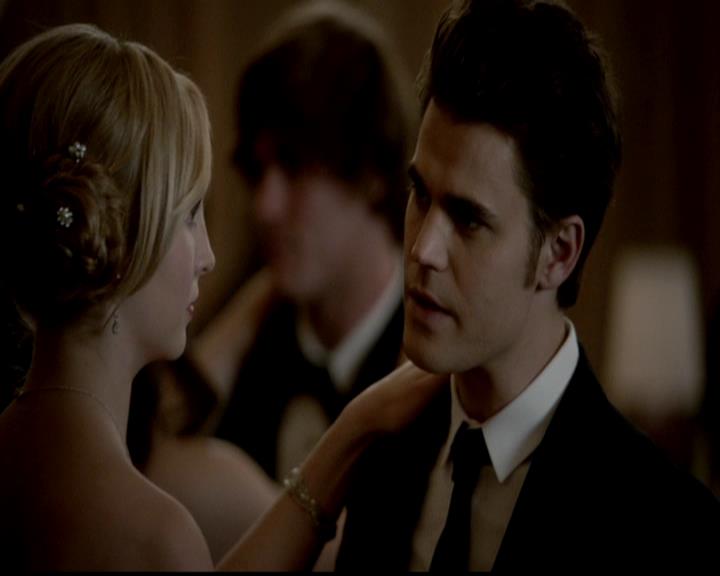 VampireDiariesWorld-dot-org_4x19PicturesOfYou0943.jpg