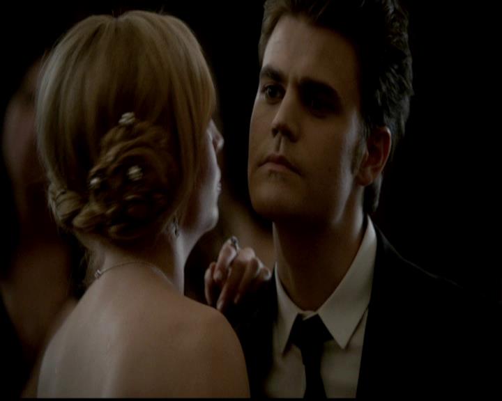 VampireDiariesWorld-dot-org_4x19PicturesOfYou0969.jpg