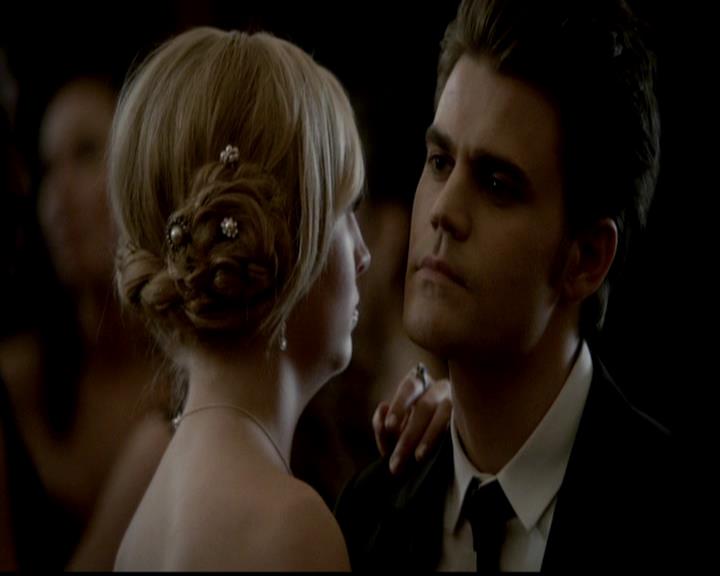 VampireDiariesWorld-dot-org_4x19PicturesOfYou0970.jpg