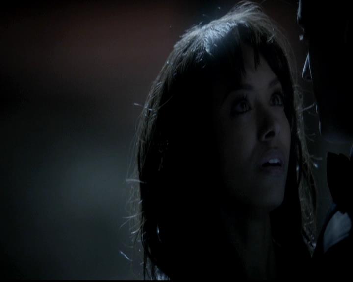 VampireDiariesWorld-dot-org_4x19PicturesOfYou1025.jpg