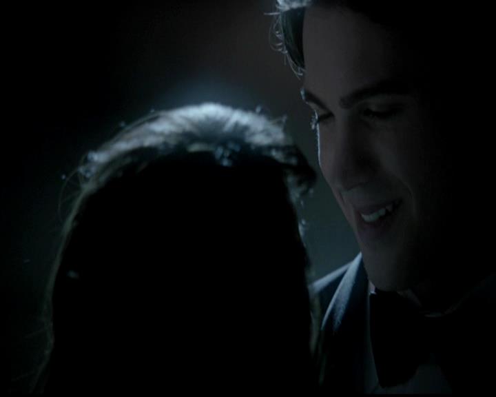 VampireDiariesWorld-dot-org_4x19PicturesOfYou1032.jpg