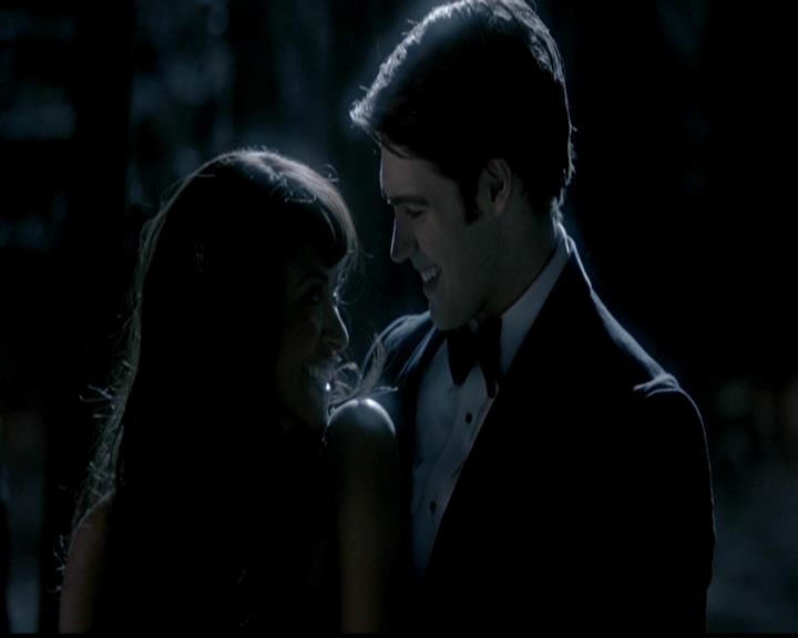 VampireDiariesWorld-dot-org_4x19PicturesOfYou1038.jpg