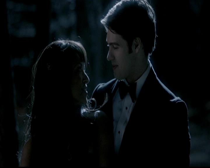 VampireDiariesWorld-dot-org_4x19PicturesOfYou1039.jpg