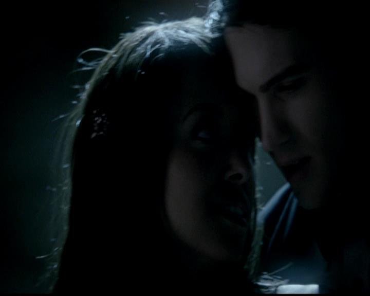 VampireDiariesWorld-dot-org_4x19PicturesOfYou1042.jpg