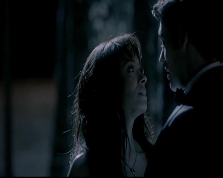 VampireDiariesWorld-dot-org_4x19PicturesOfYou1054.jpg