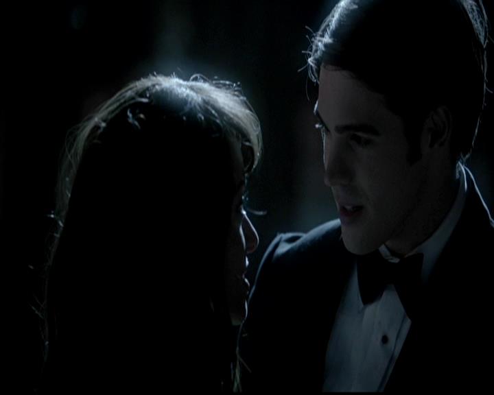 VampireDiariesWorld-dot-org_4x19PicturesOfYou1057.jpg