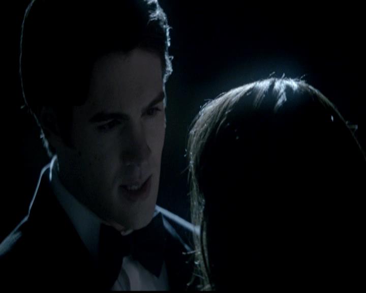 VampireDiariesWorld-dot-org_4x19PicturesOfYou1074.jpg