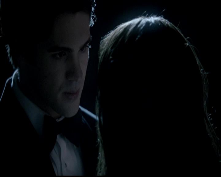 VampireDiariesWorld-dot-org_4x19PicturesOfYou1078.jpg