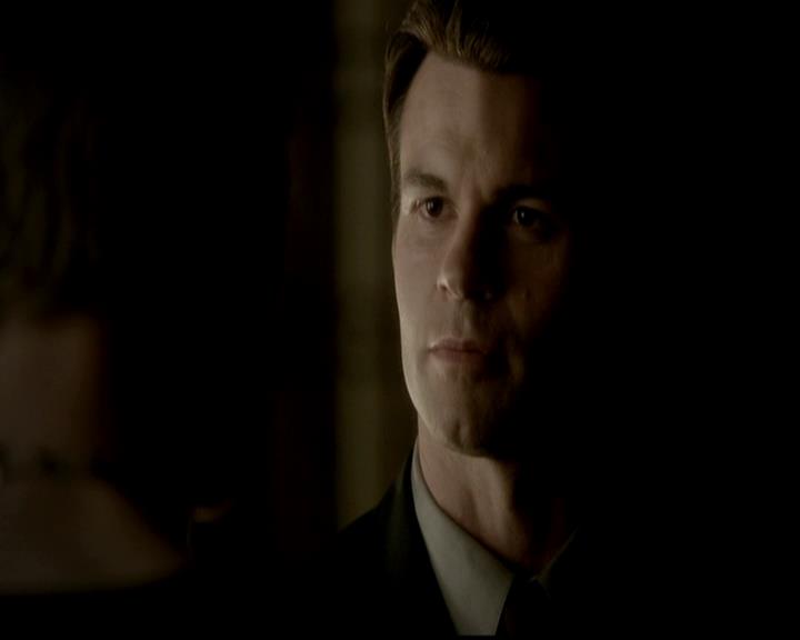 VampireDiariesWorld-dot-org_4x19PicturesOfYou1122.jpg