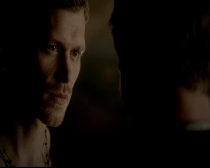 VampireDiariesWorld-dot-org_4x19PicturesOfYou1124.jpg