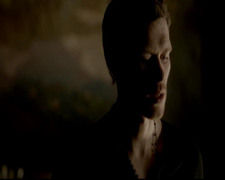 VampireDiariesWorld-dot-org_4x19PicturesOfYou1131.jpg