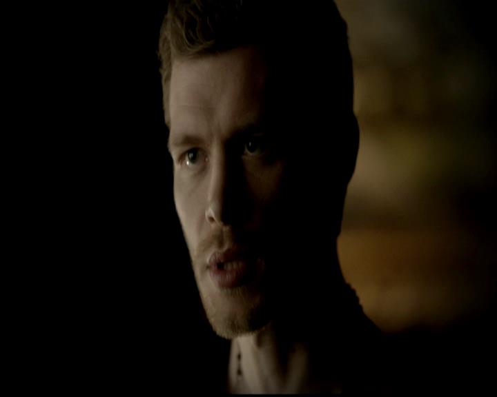 VampireDiariesWorld-dot-org_4x19PicturesOfYou1176.jpg