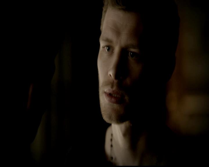 VampireDiariesWorld-dot-org_4x19PicturesOfYou1198.jpg