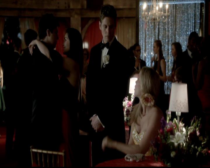 VampireDiariesWorld-dot-org_4x19PicturesOfYou1212.jpg