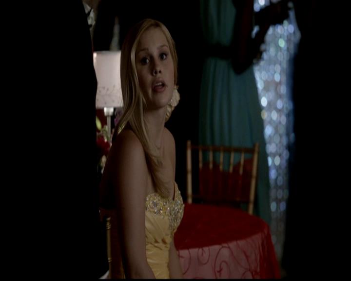 VampireDiariesWorld-dot-org_4x19PicturesOfYou1214.jpg