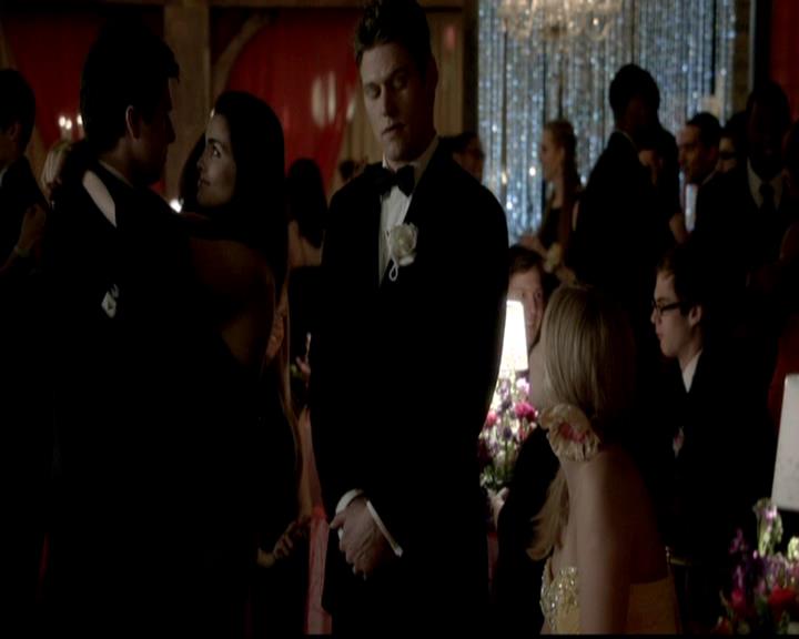 VampireDiariesWorld-dot-org_4x19PicturesOfYou1219.jpg