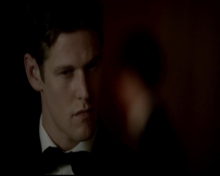 VampireDiariesWorld-dot-org_4x19PicturesOfYou1223.jpg