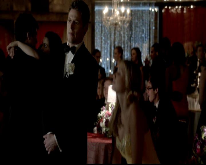 VampireDiariesWorld-dot-org_4x19PicturesOfYou1226.jpg