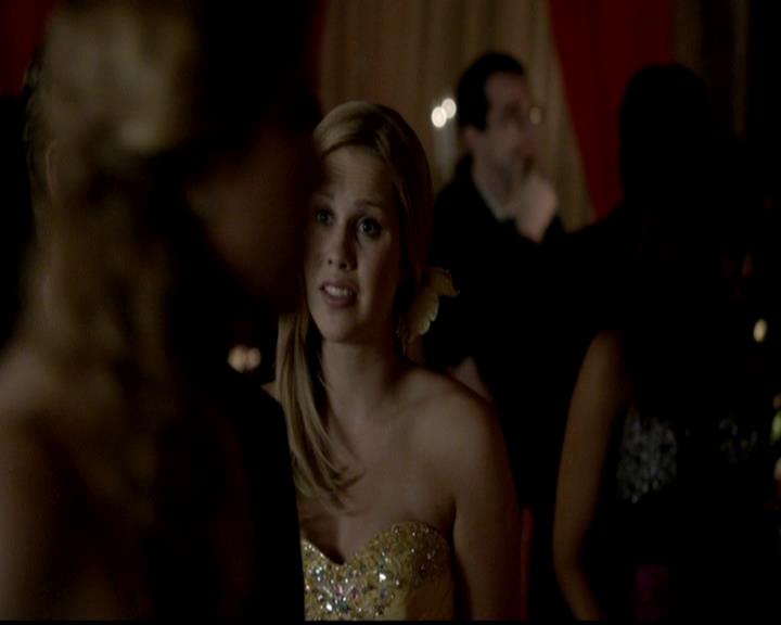 VampireDiariesWorld-dot-org_4x19PicturesOfYou1230.jpg