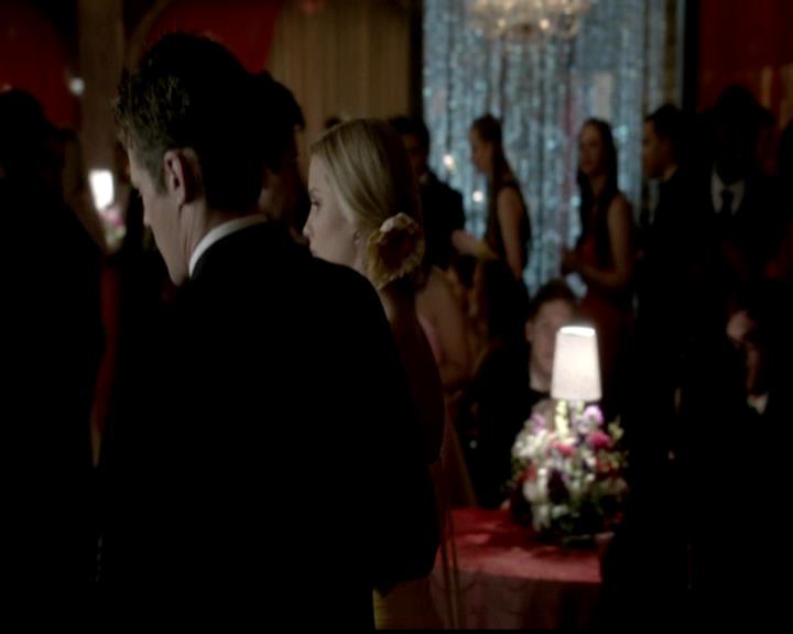 VampireDiariesWorld-dot-org_4x19PicturesOfYou1237.jpg