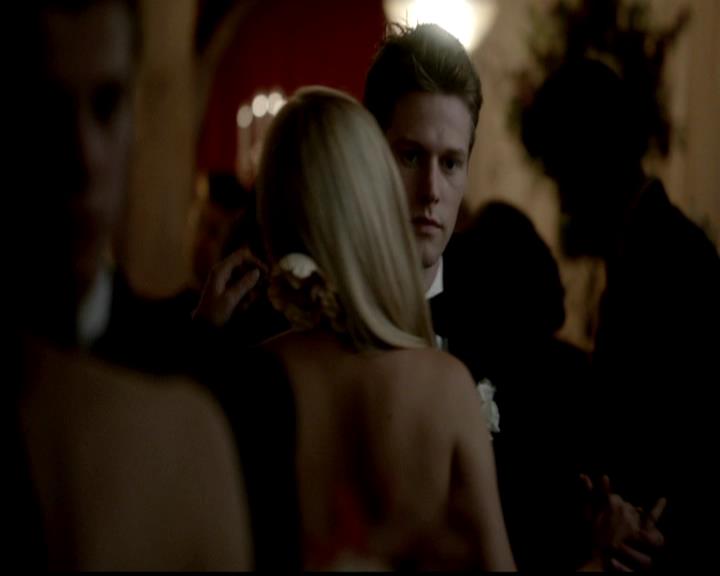 VampireDiariesWorld-dot-org_4x19PicturesOfYou1239.jpg