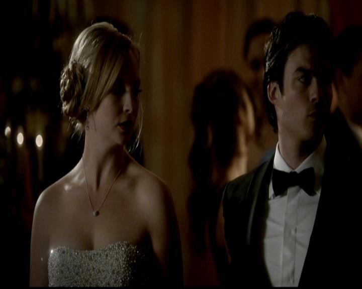 VampireDiariesWorld-dot-org_4x19PicturesOfYou1278.jpg