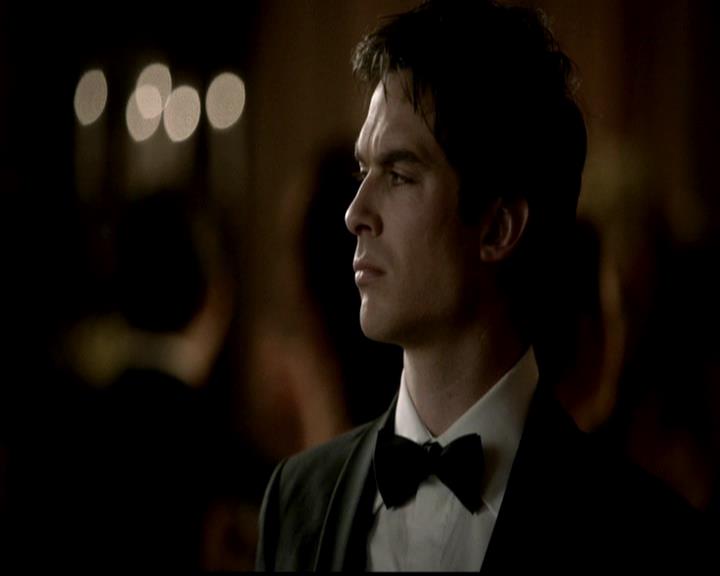 VampireDiariesWorld-dot-org_4x19PicturesOfYou1293.jpg