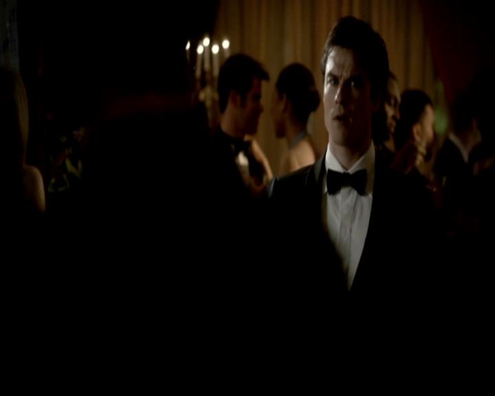 VampireDiariesWorld-dot-org_4x19PicturesOfYou1294.jpg