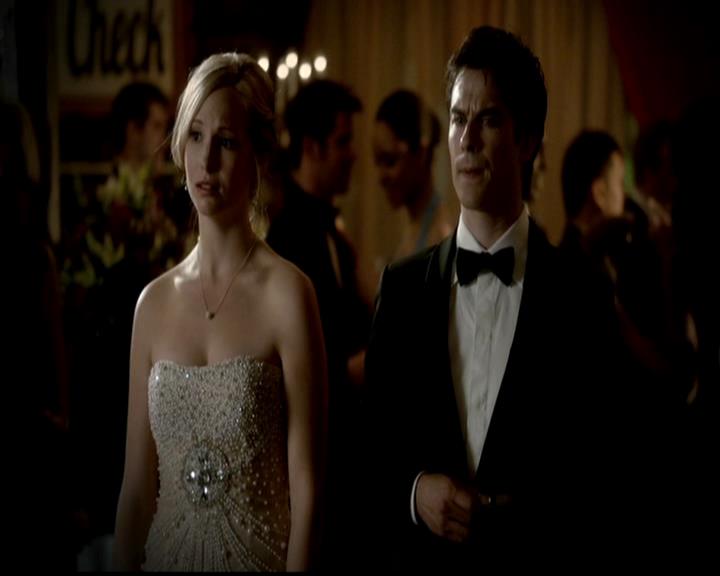 VampireDiariesWorld-dot-org_4x19PicturesOfYou1295.jpg