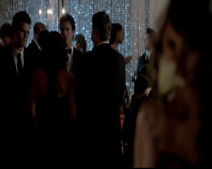 VampireDiariesWorld-dot-org_4x19PicturesOfYou1326.jpg