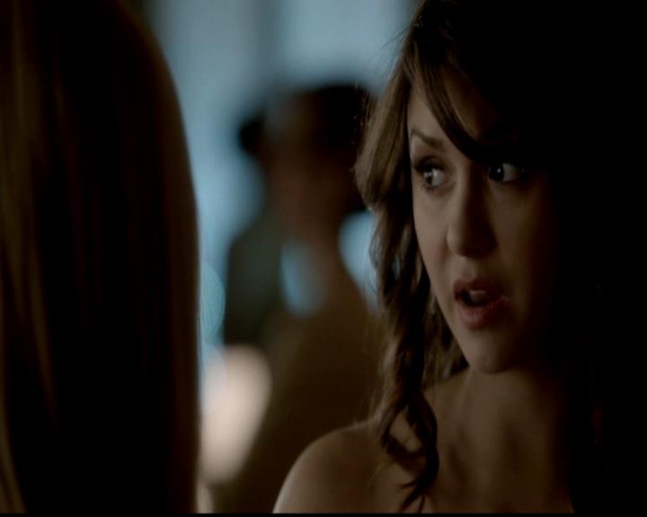 VampireDiariesWorld-dot-org_4x19PicturesOfYou1350.jpg