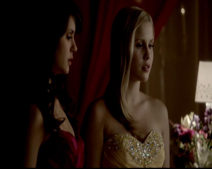 VampireDiariesWorld-dot-org_4x19PicturesOfYou1388.jpg