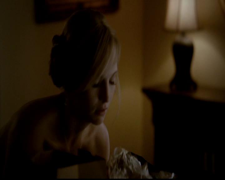 VampireDiariesWorld-dot-org_4x19PicturesOfYou1422.jpg