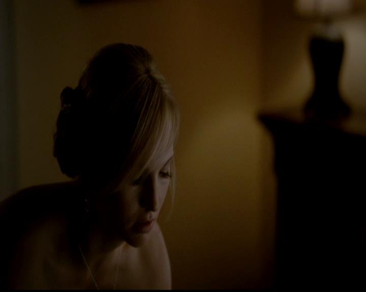 VampireDiariesWorld-dot-org_4x19PicturesOfYou1423.jpg