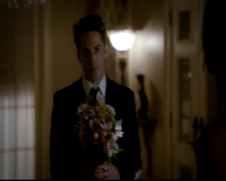 VampireDiariesWorld-dot-org_4x19PicturesOfYou1425.jpg