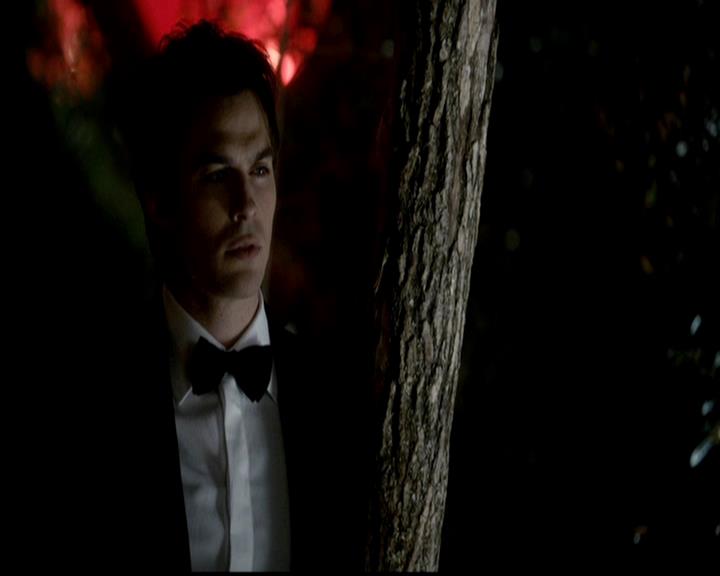 VampireDiariesWorld-dot-org_4x19PicturesOfYou1469.jpg