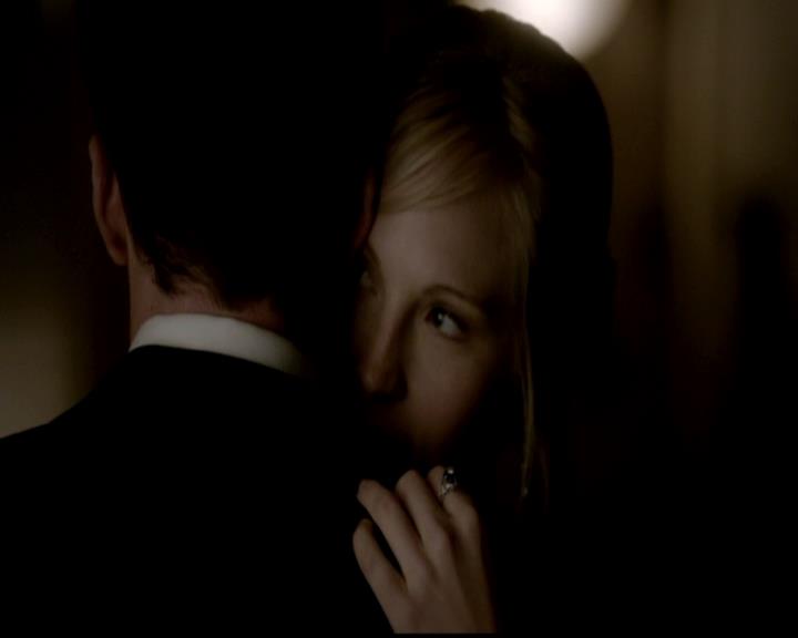 VampireDiariesWorld-dot-org_4x19PicturesOfYou2001.jpg